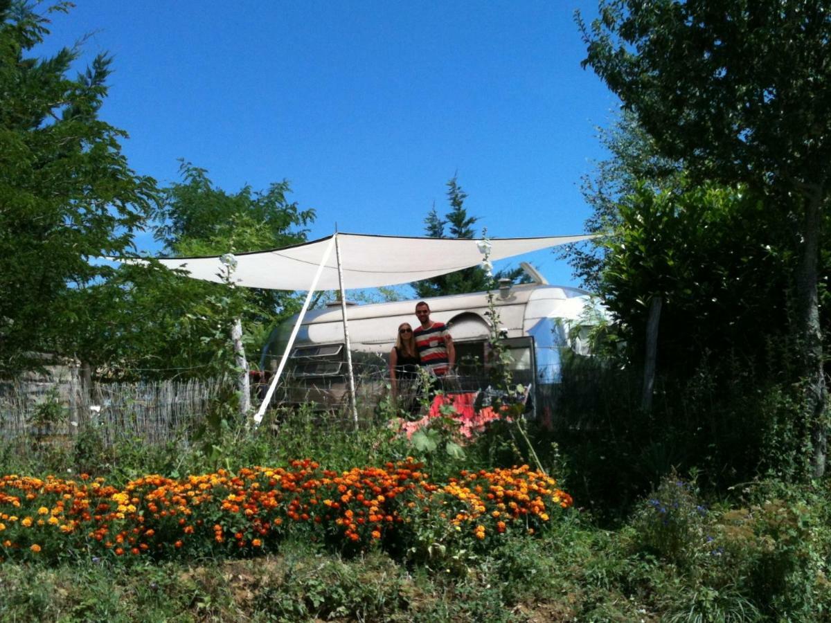 Bed and Breakfast Belrepayre Airstream Glamping à Manses Extérieur photo
