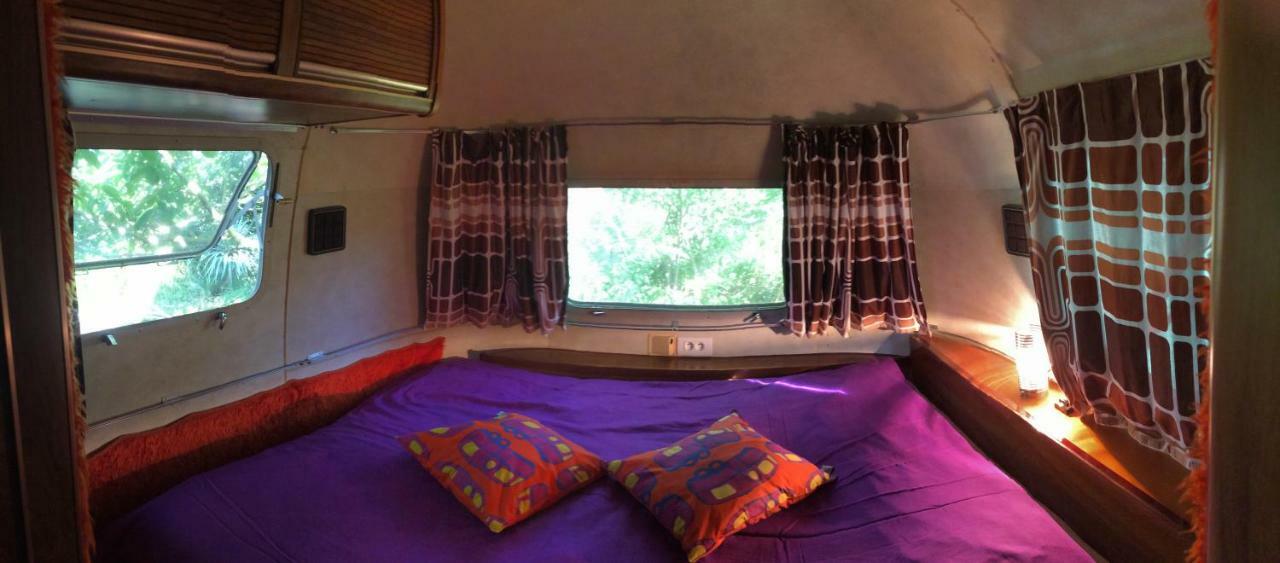 Bed and Breakfast Belrepayre Airstream Glamping à Manses Extérieur photo
